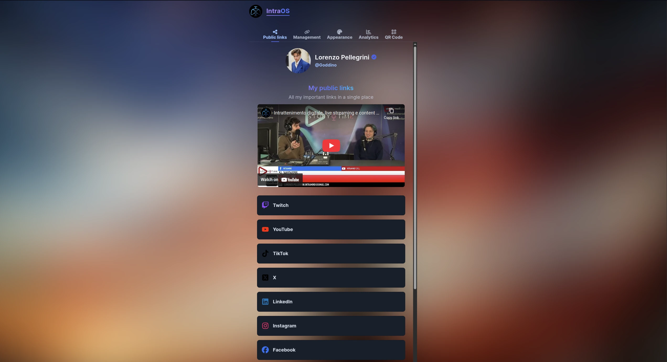 Interfaccia della pagina del profilo pubblico di IntraOS per Lorenzo Pellegrini che mostra un layout 'link in bio' con un video incorporato e pulsanti social media per Twitch, YouTube e TikTok